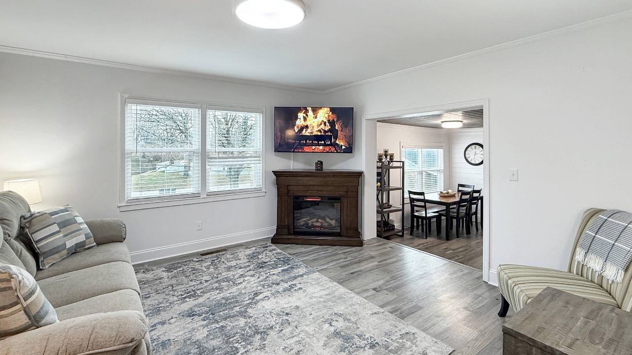 Photo of Livingroom in Lookout Valley Neighborhood Association