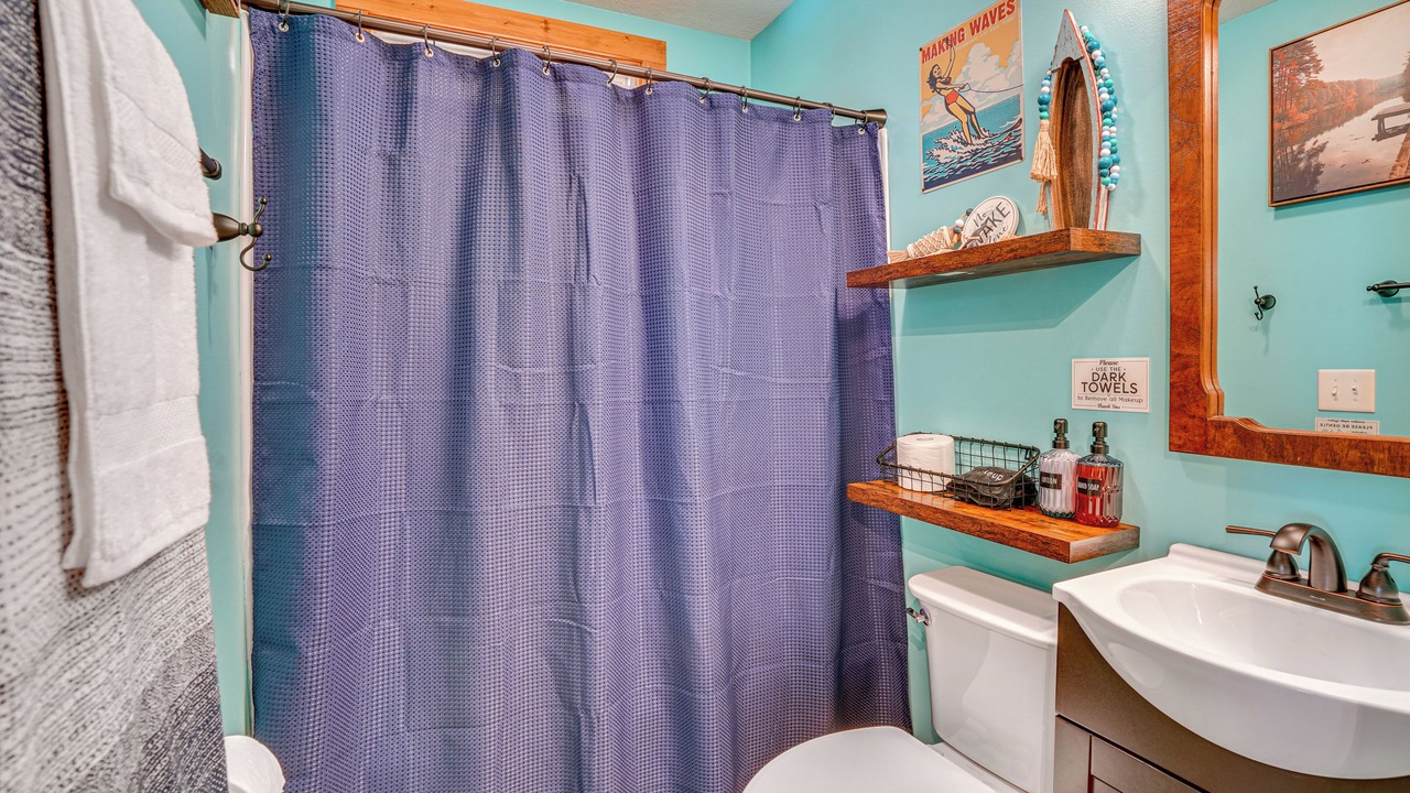 Photo of Bathroom in Kuttawa