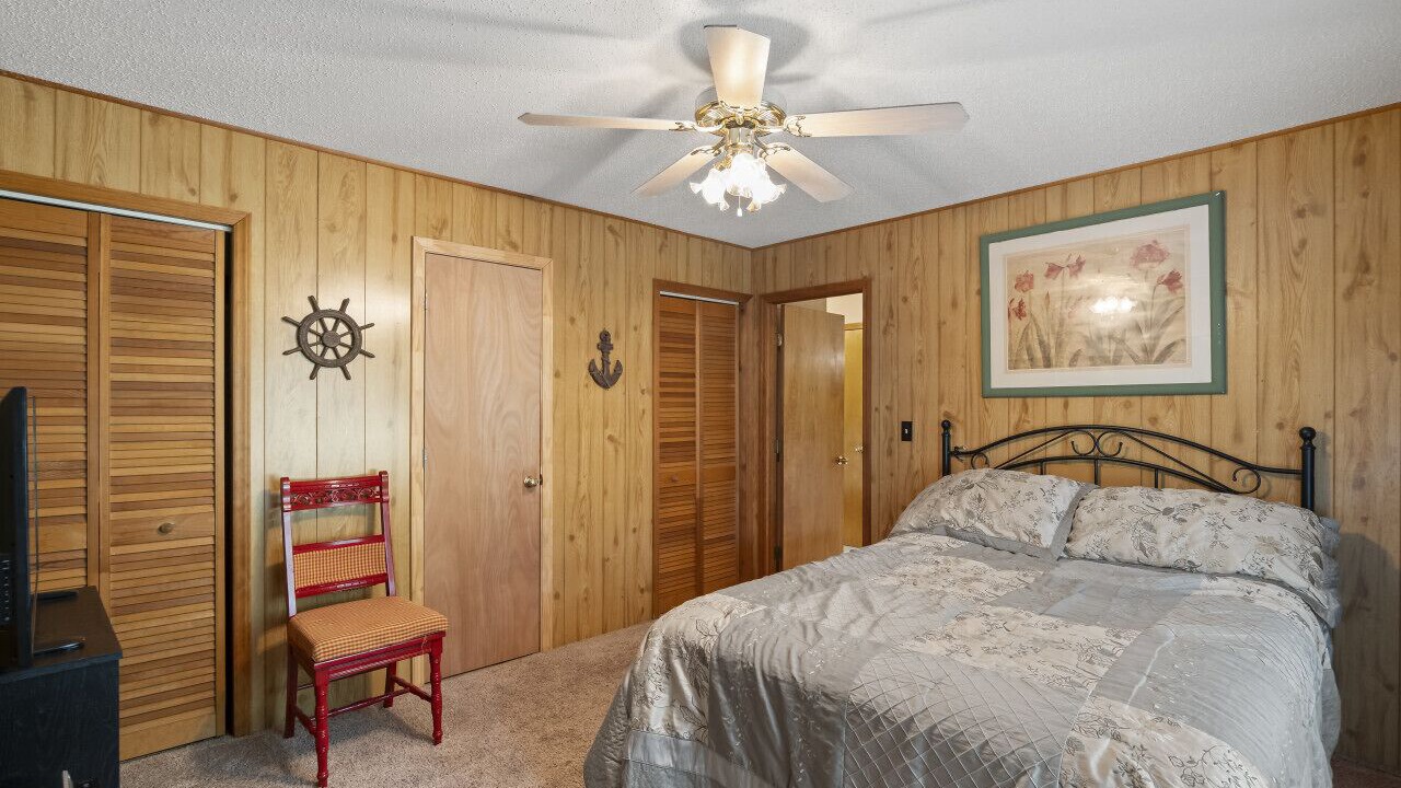Photo of Bedroom in Leesville