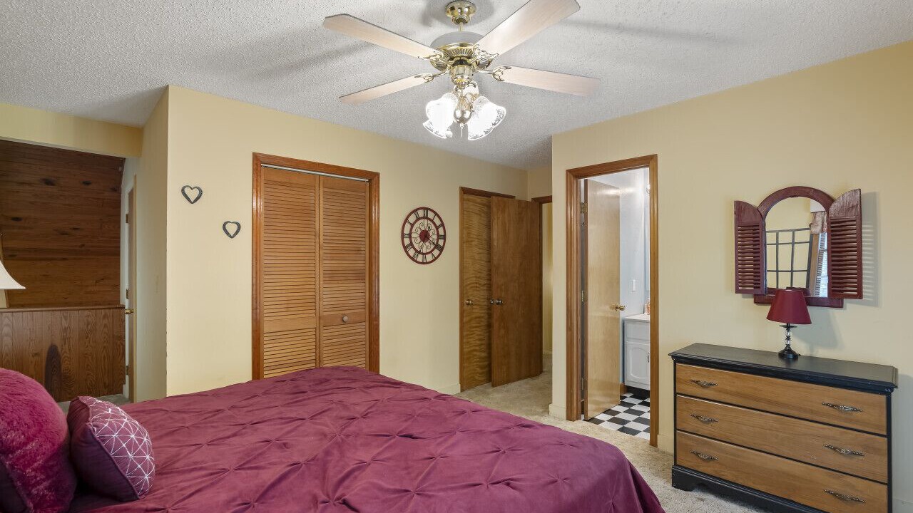 Photo of Bedroom in Leesville