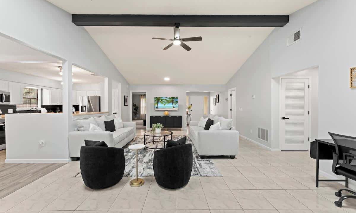 Photo of Livingroom in Southside
