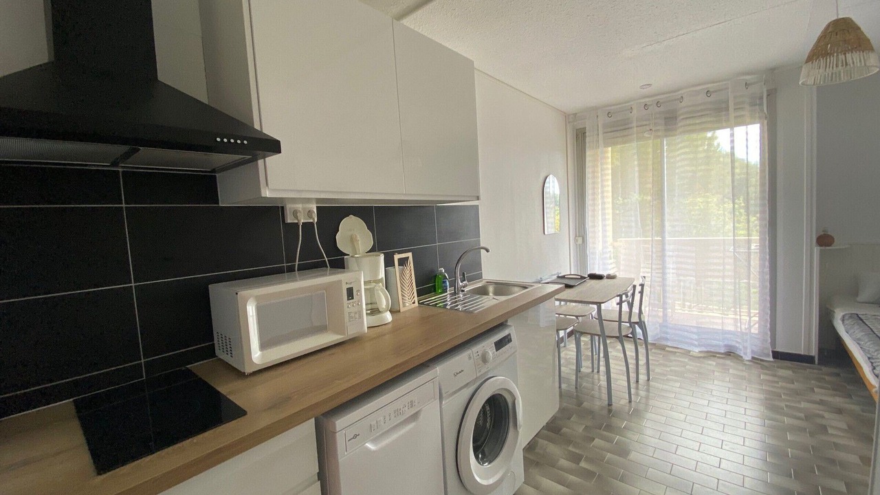 Photo of Kitchen in Balaruc-les-Bains