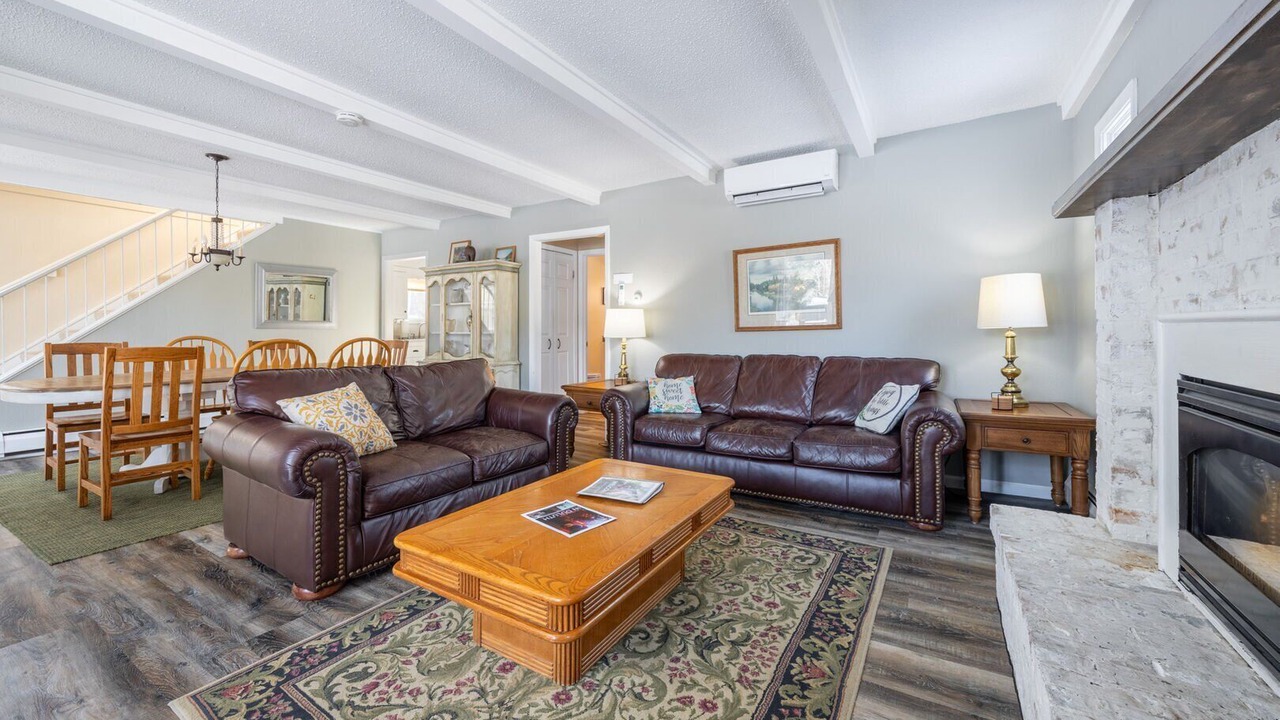 Photo of Livingroom in Hermantown