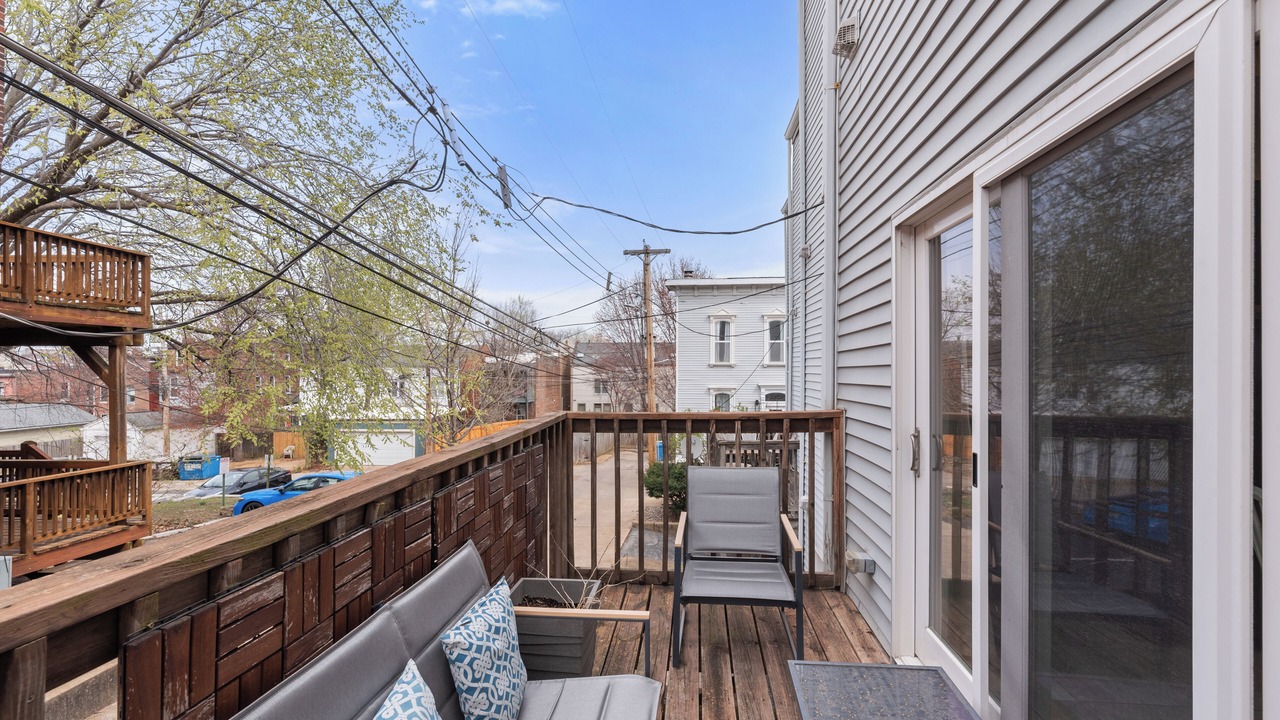Photo of Patio Balcony in Lafayette Square