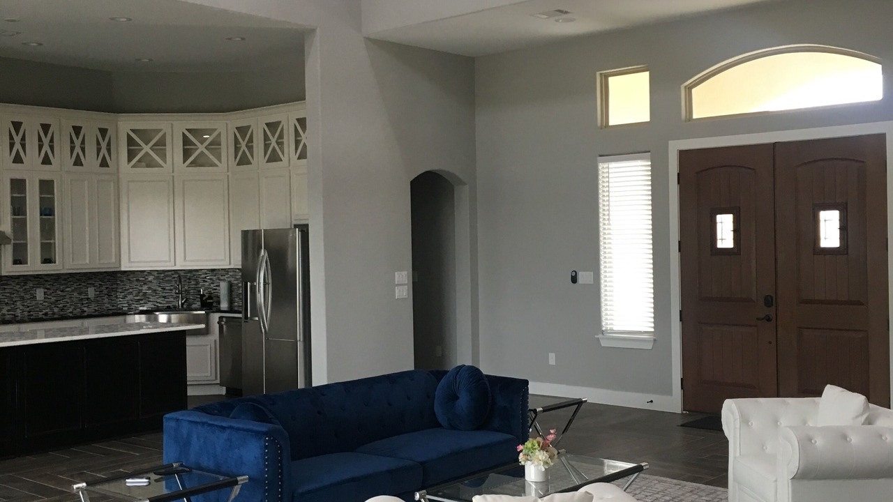 Photo of Livingroom in Horseshoe Bay West