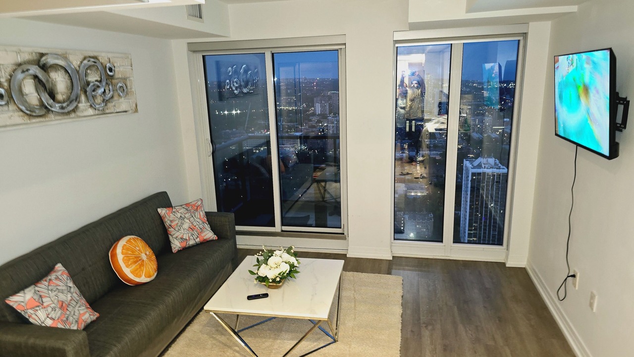 Photo of Livingroom in Garden District