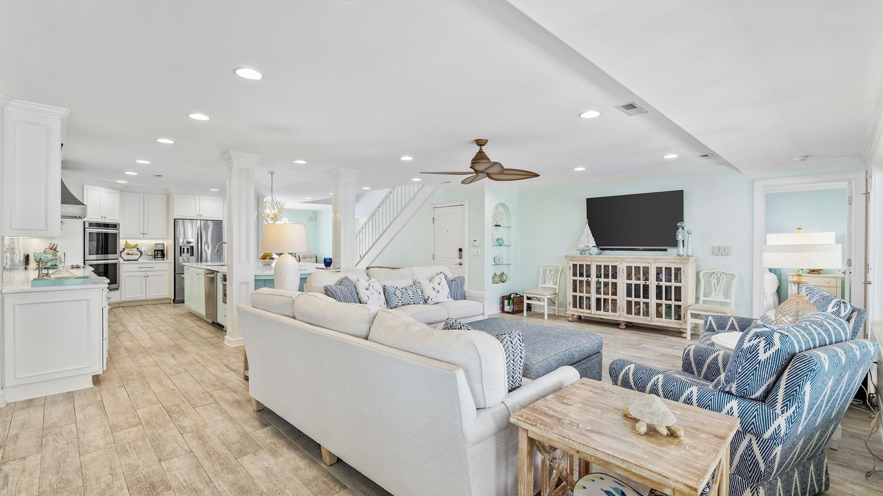Photo of Livingroom in Inlet Harbour