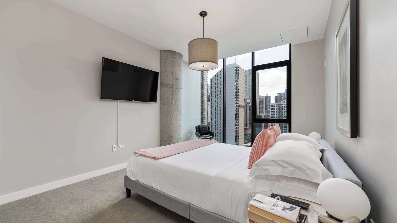 Photo of Bedroom in Near North Side