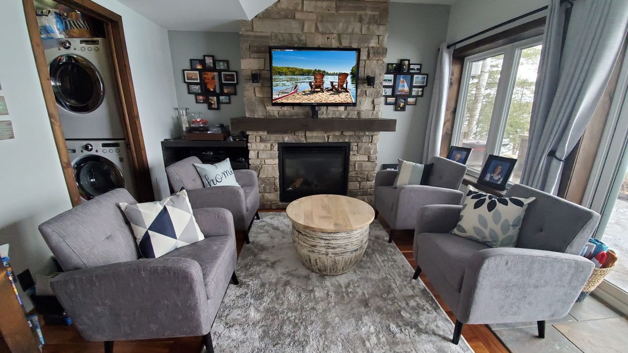 Photo of Livingroom in Deer Bay