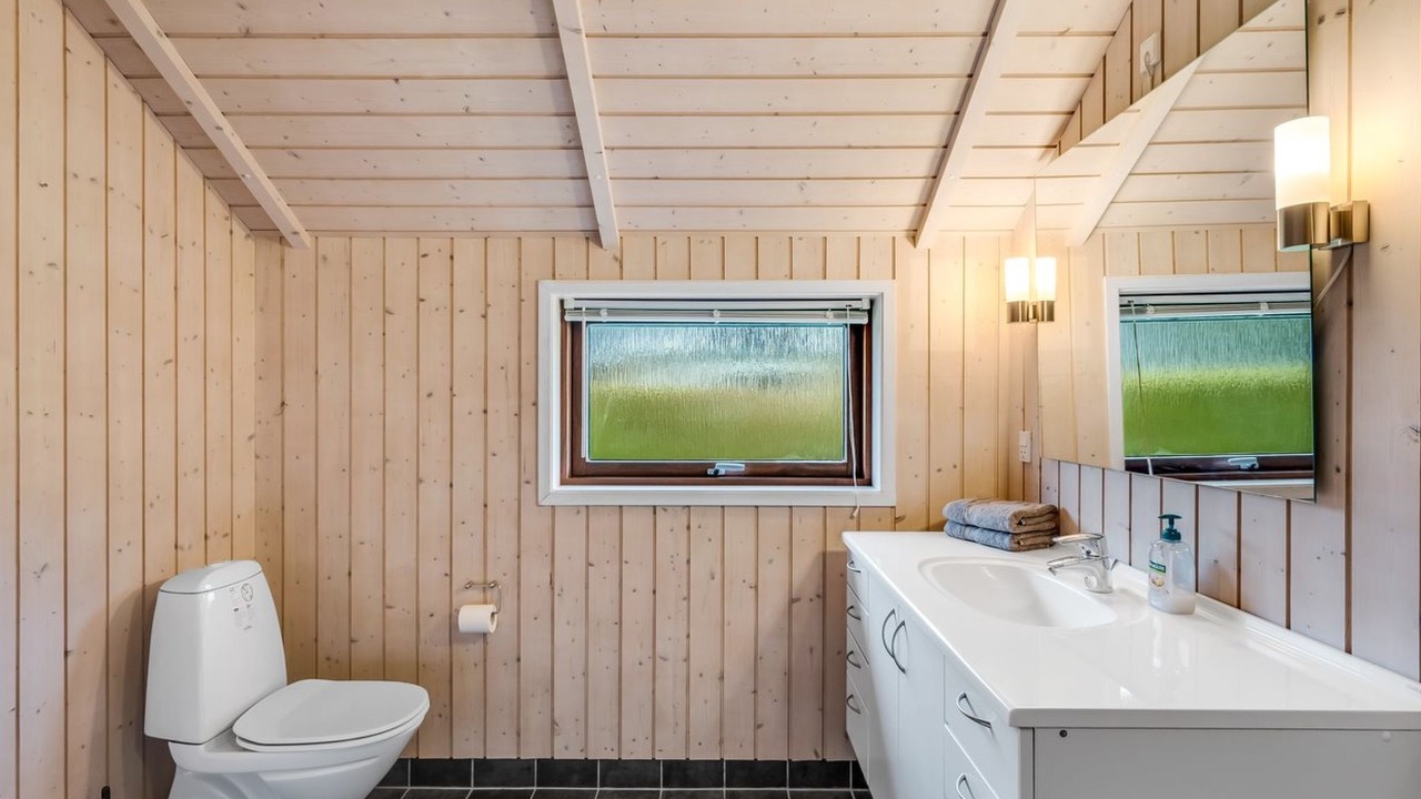 Photo of Bathroom in Ansager