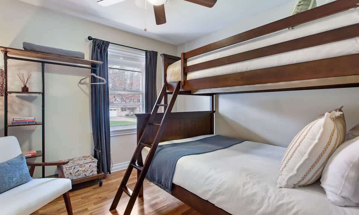 Photo of Bedroom in Waukazoo Woods