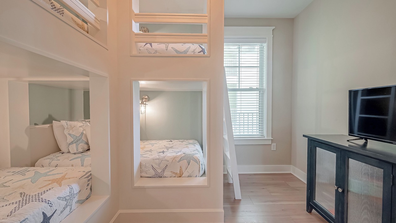 Photo of Bedroom in Red Fish Cove