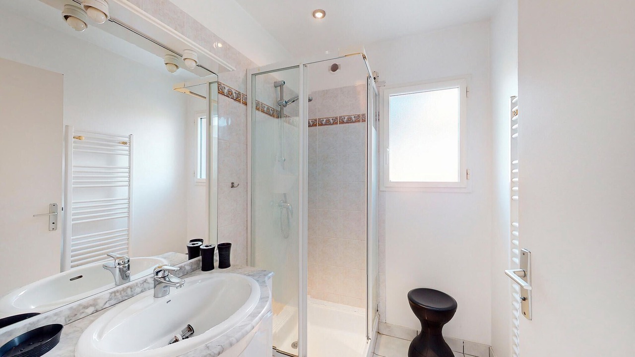 Photo of Bathroom in Kerherou