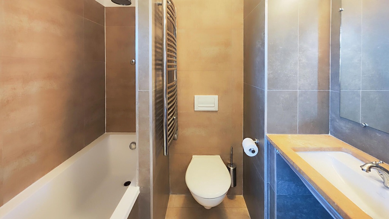 Photo of Bathroom in Saint-Laurent-de-la-Cabrerisse