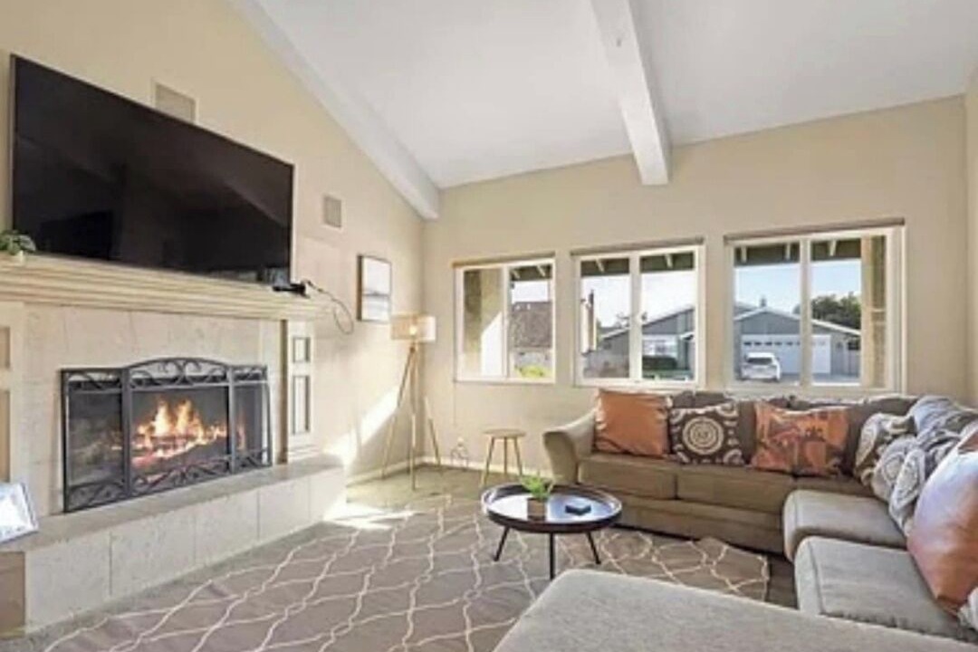 Photo of Livingroom in Ventura