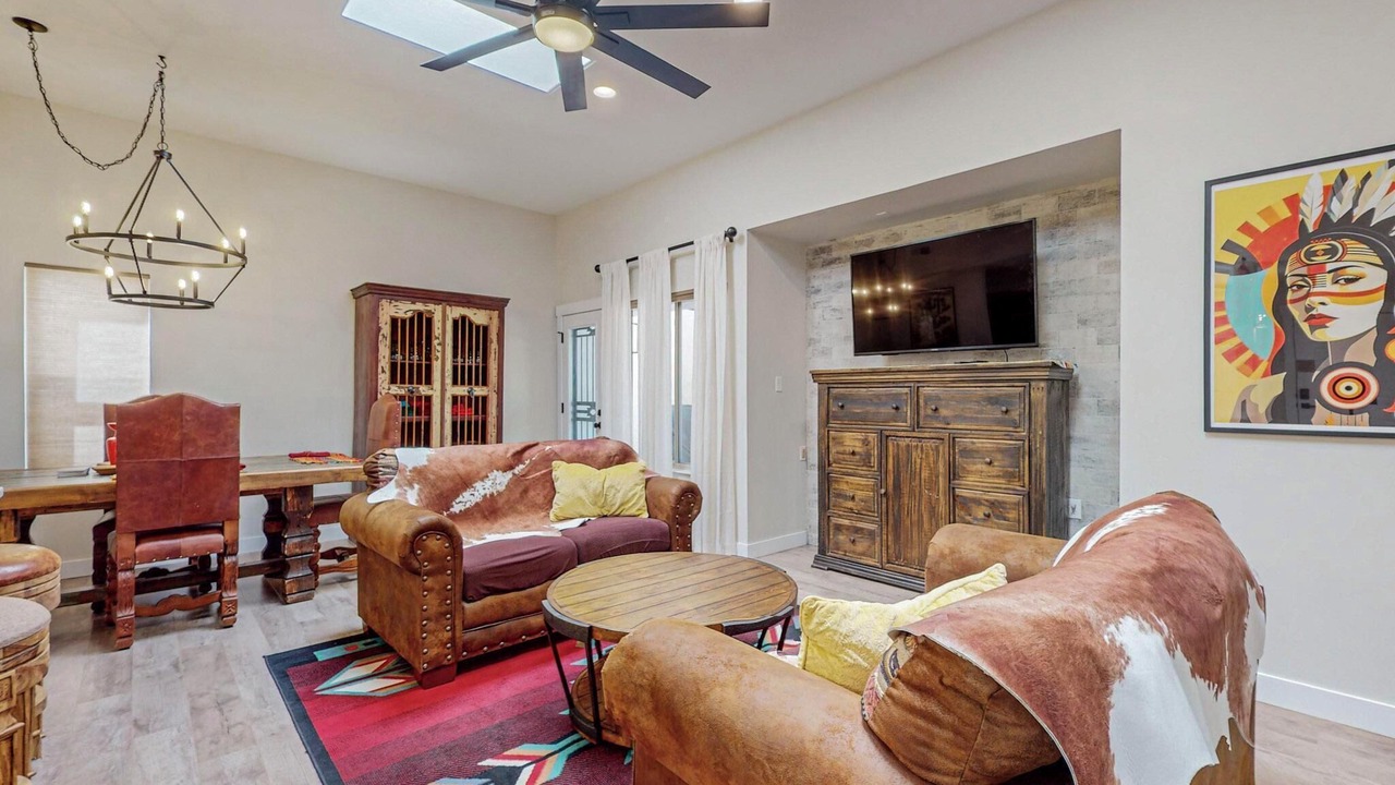 Photo of Livingroom in Heritage Hills
