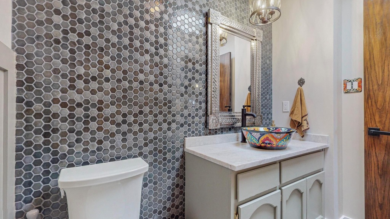 Photo of Bathroom in Heritage Hills