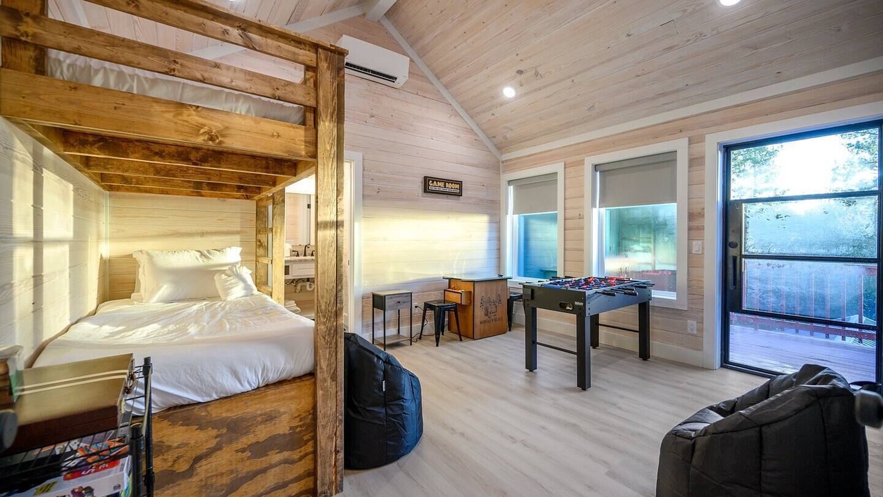 Photo of Bedroom in Broken Bow