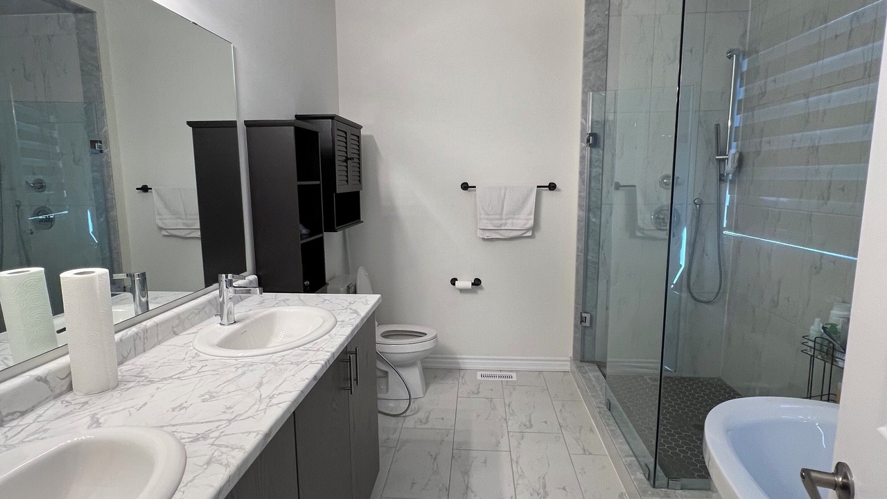 Photo of Bathroom in Wasaga Beach