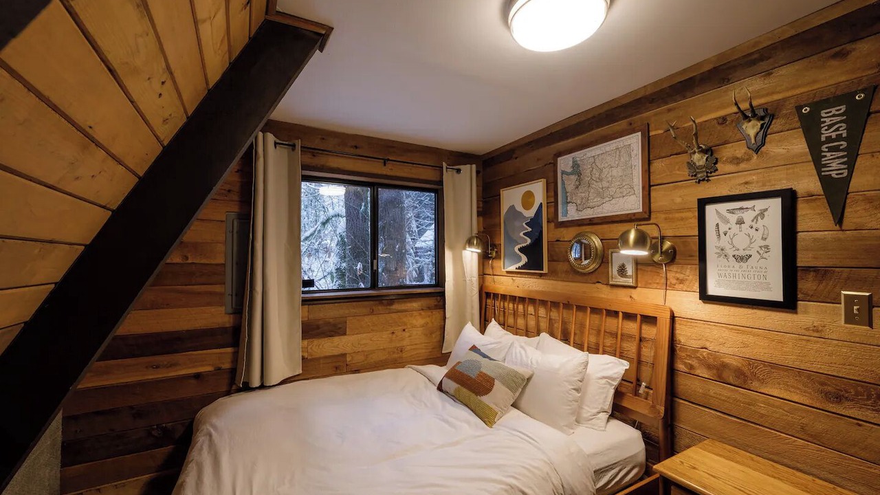 Photo of Bedroom in Skykomish