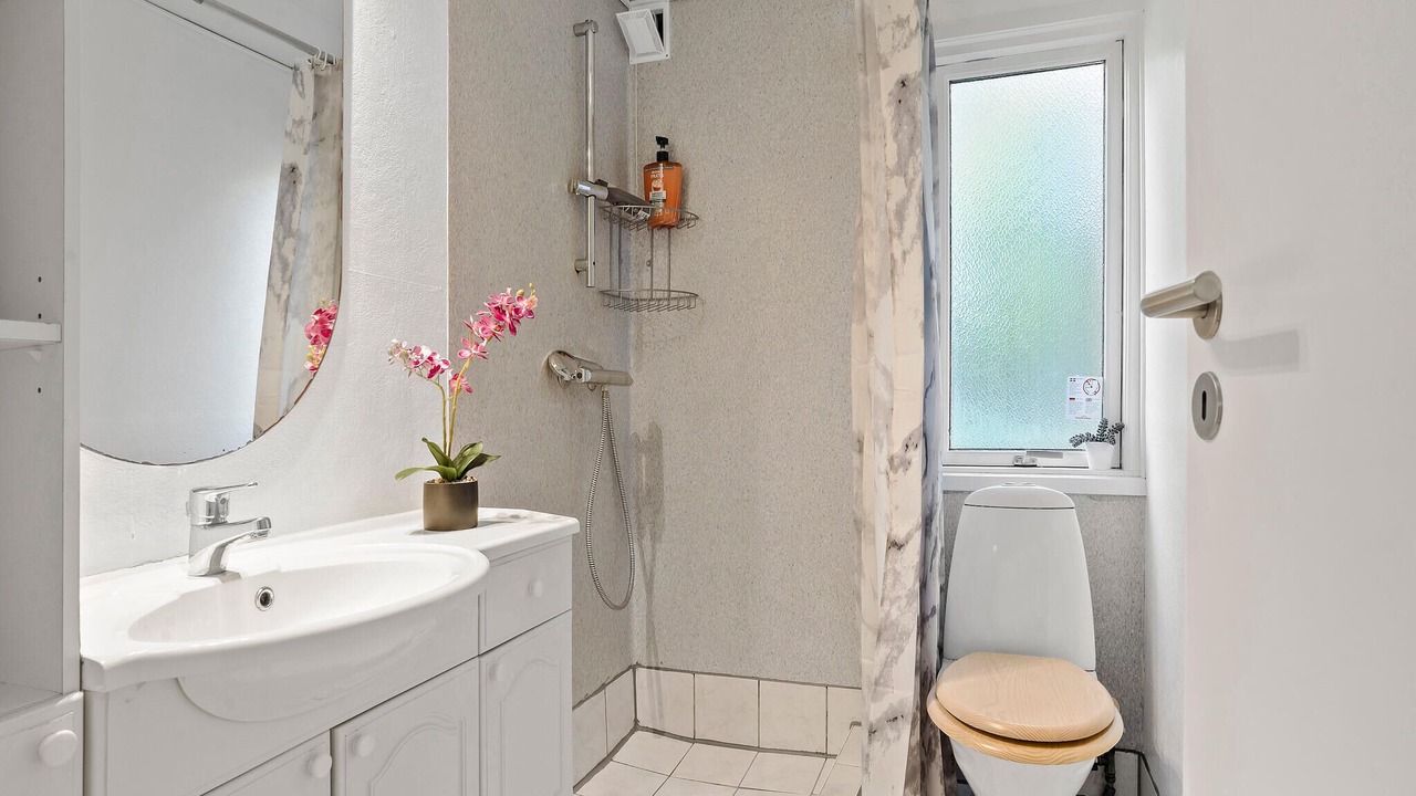 Photo of Bathroom in Arrild Ferieby