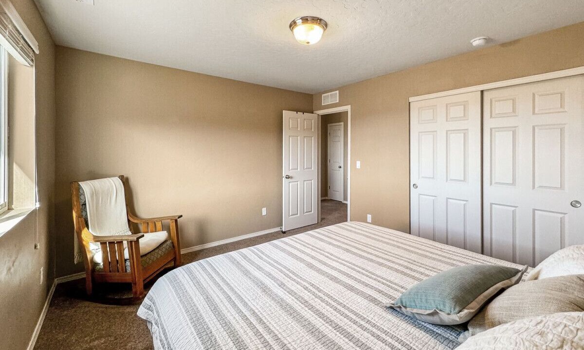 Photo of Bedroom in Cascade