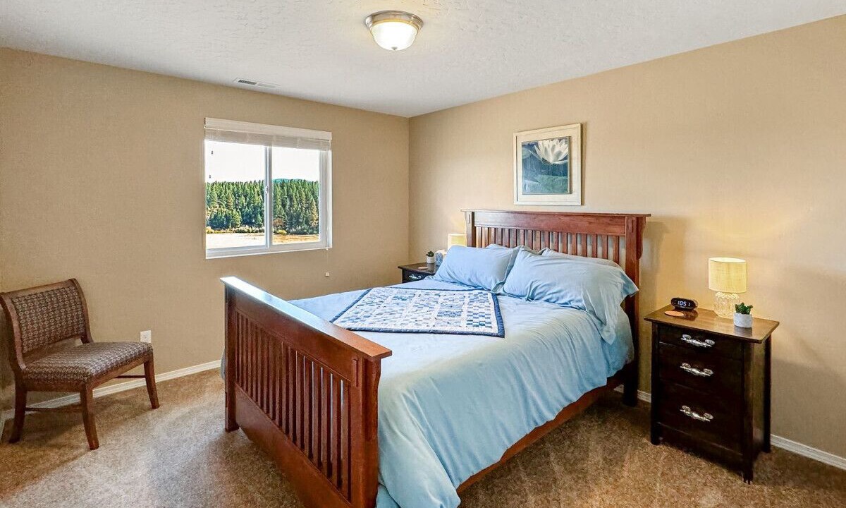 Photo of Bedroom in Cascade