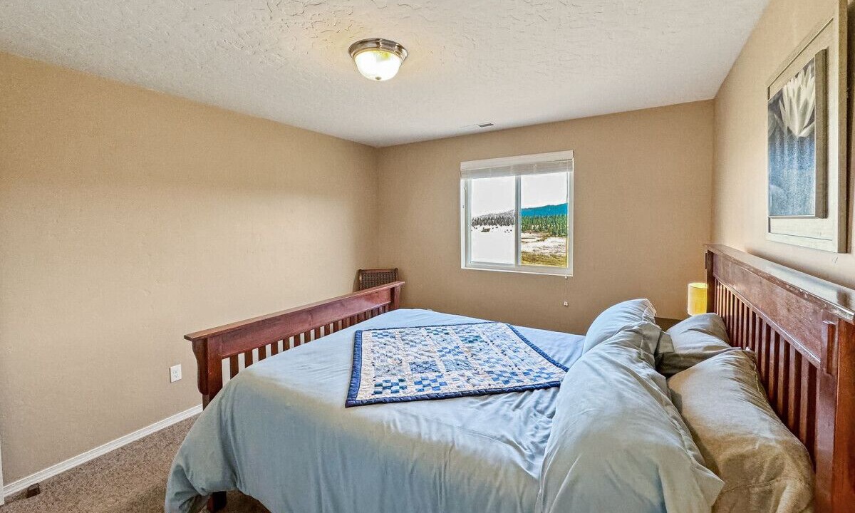 Photo of Bedroom in Cascade