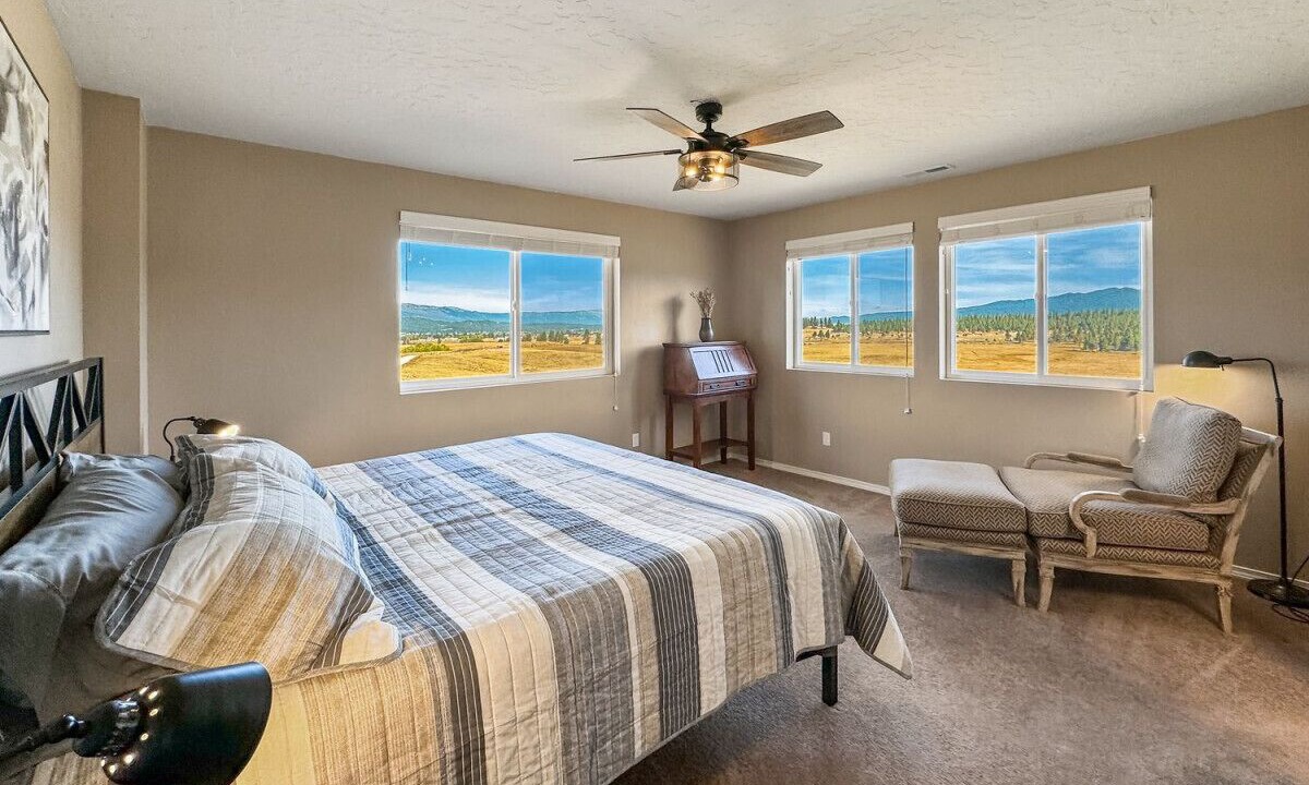 Photo of Bedroom in Cascade
