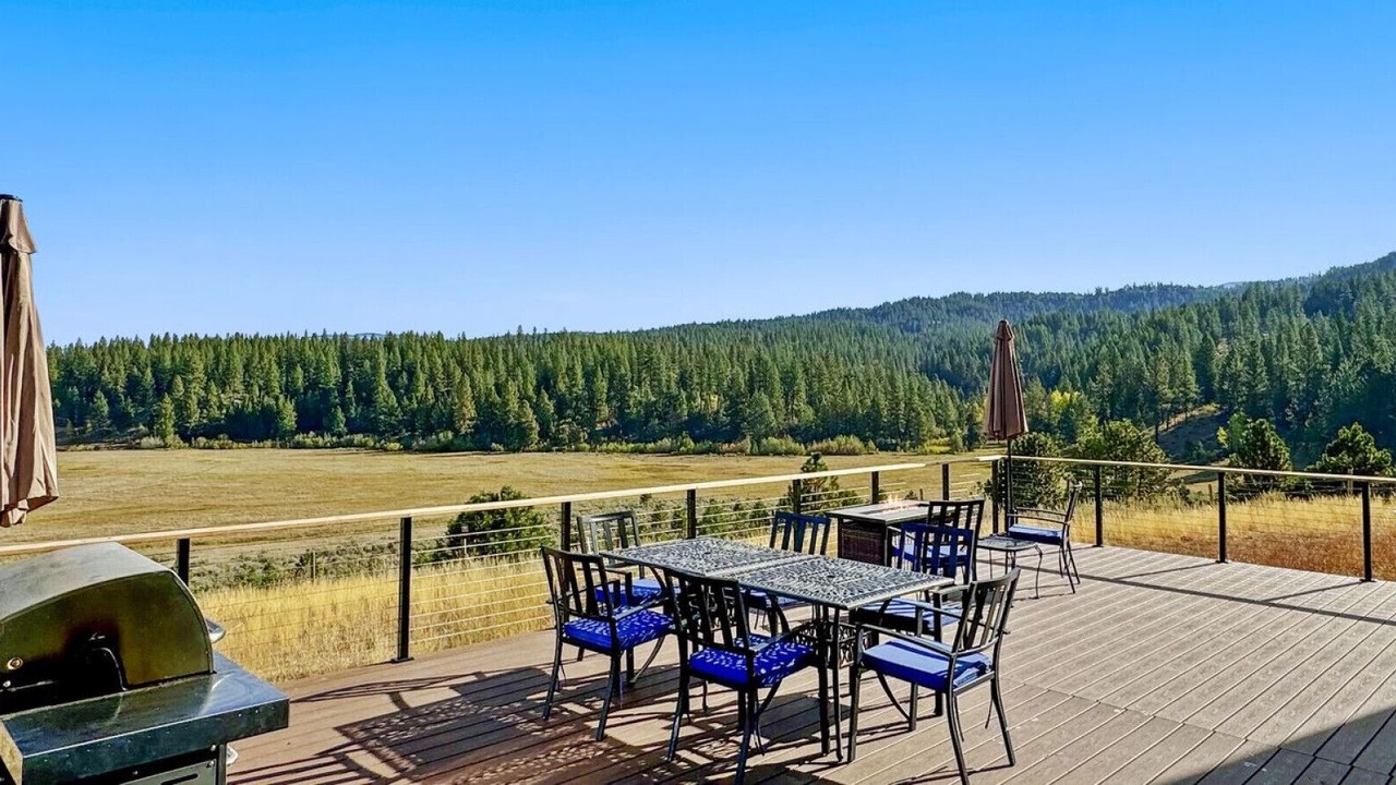 Photo of Others in Cascade