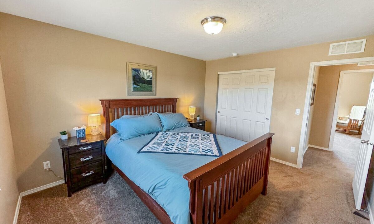 Photo of Bedroom in Cascade