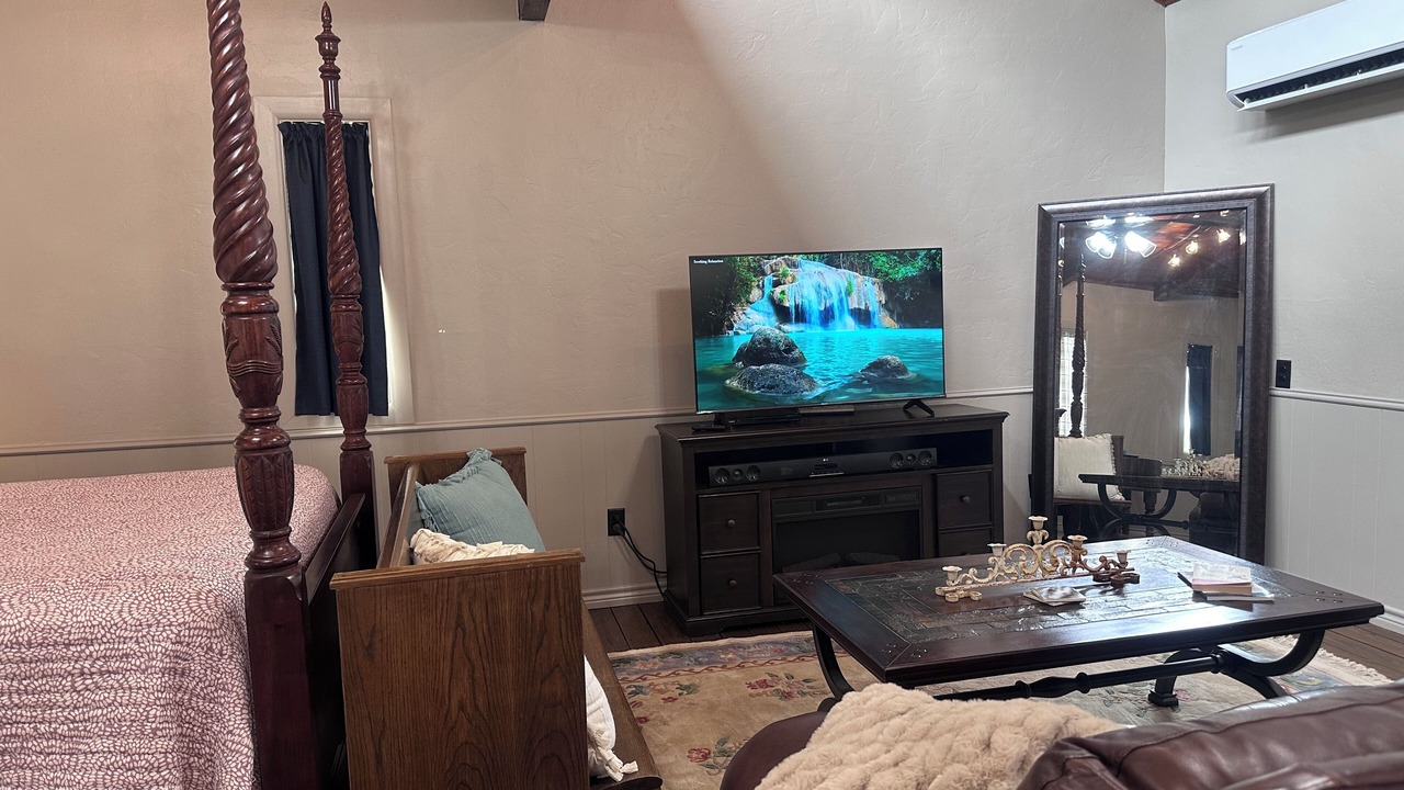 Photo of Bedroom in Gilmer