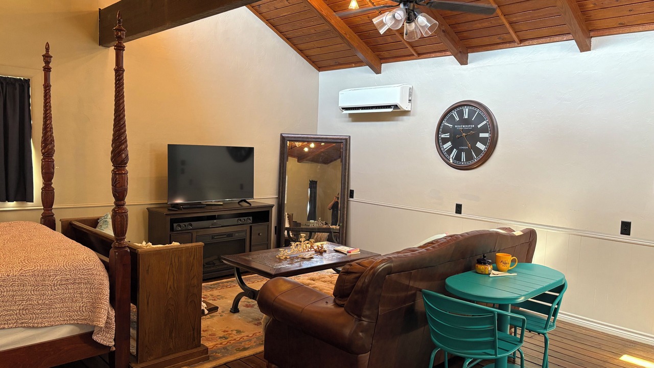 Photo of Bedroom in Gilmer
