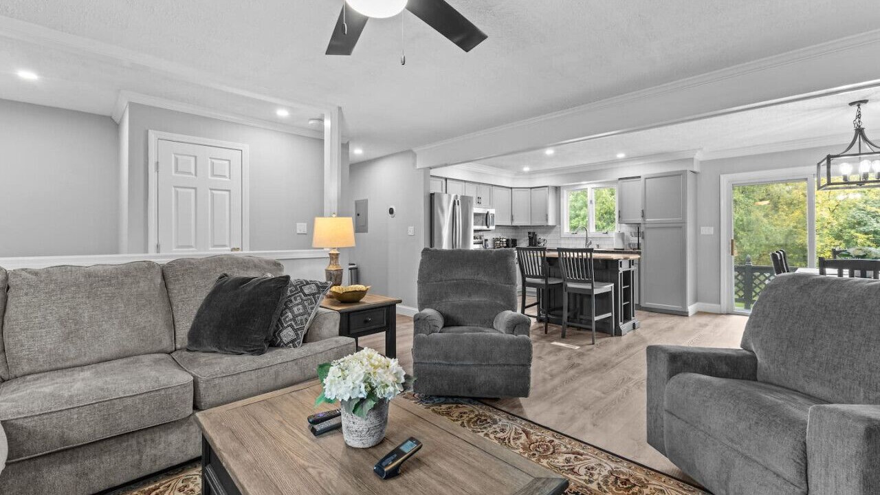 Photo of Livingroom in South Burlington