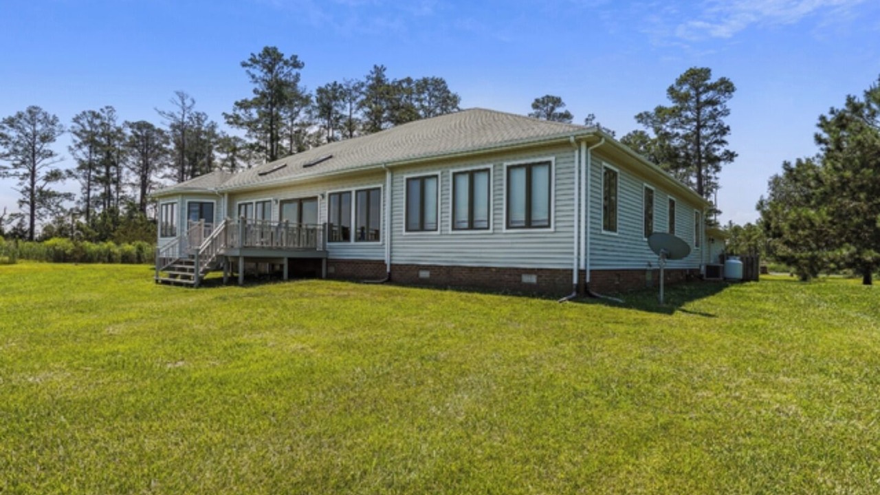 Photo of Outdoor in Woolford