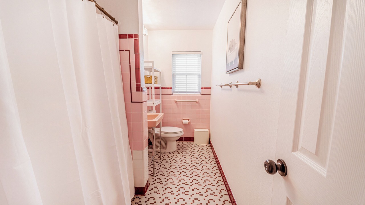 Photo of Bathroom in Orwin Manor