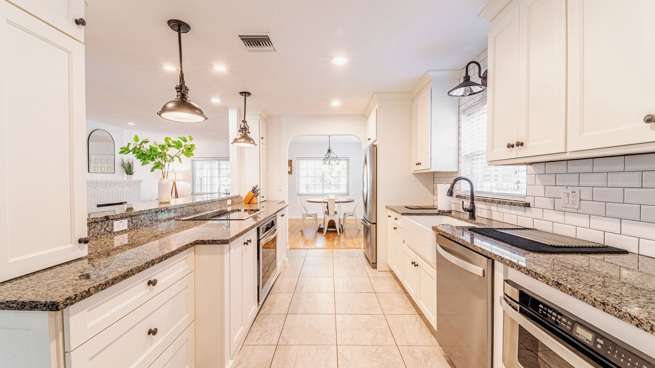 Photo of Kitchen in Orwin Manor
