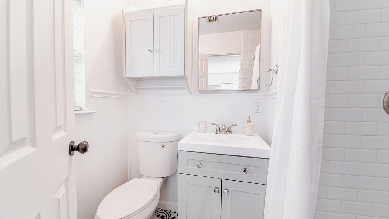 Photo of Bathroom in Orwin Manor