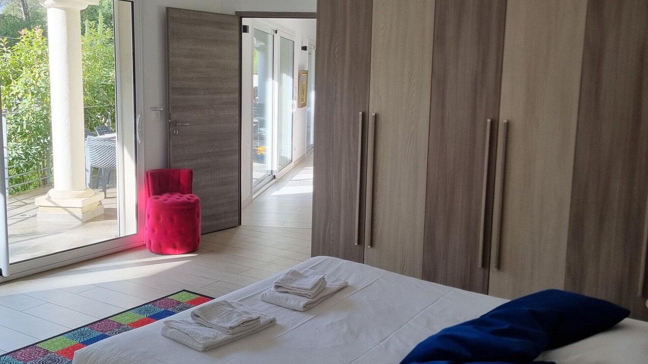 Photo of Bedroom in Roquefort-la-Bedoule