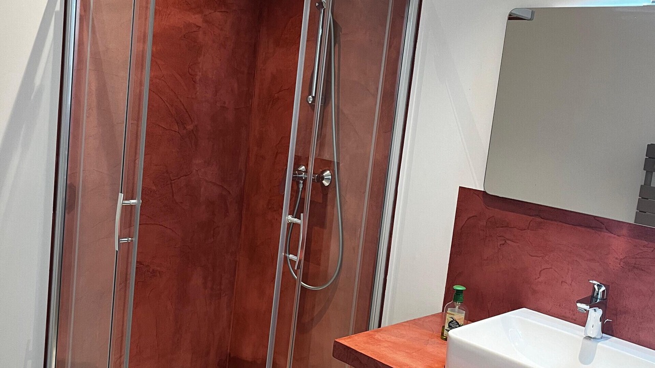 Photo of Bathroom in Roquefort-la-Bedoule