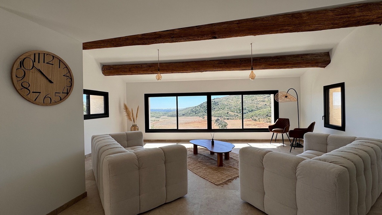 Photo of Livingroom in Montbazin