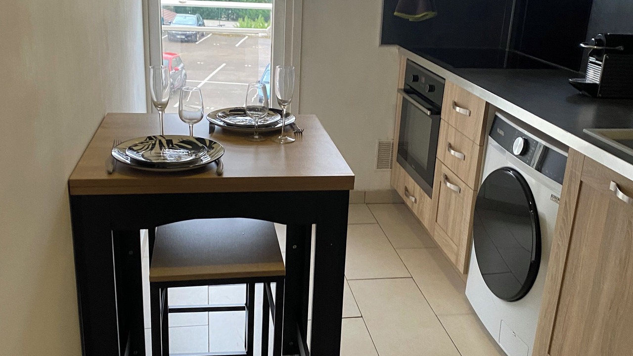 Photo of Others in Sens