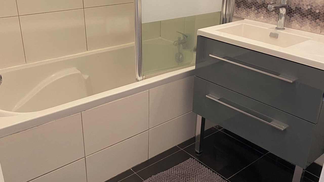 Photo of Bathroom in Sens