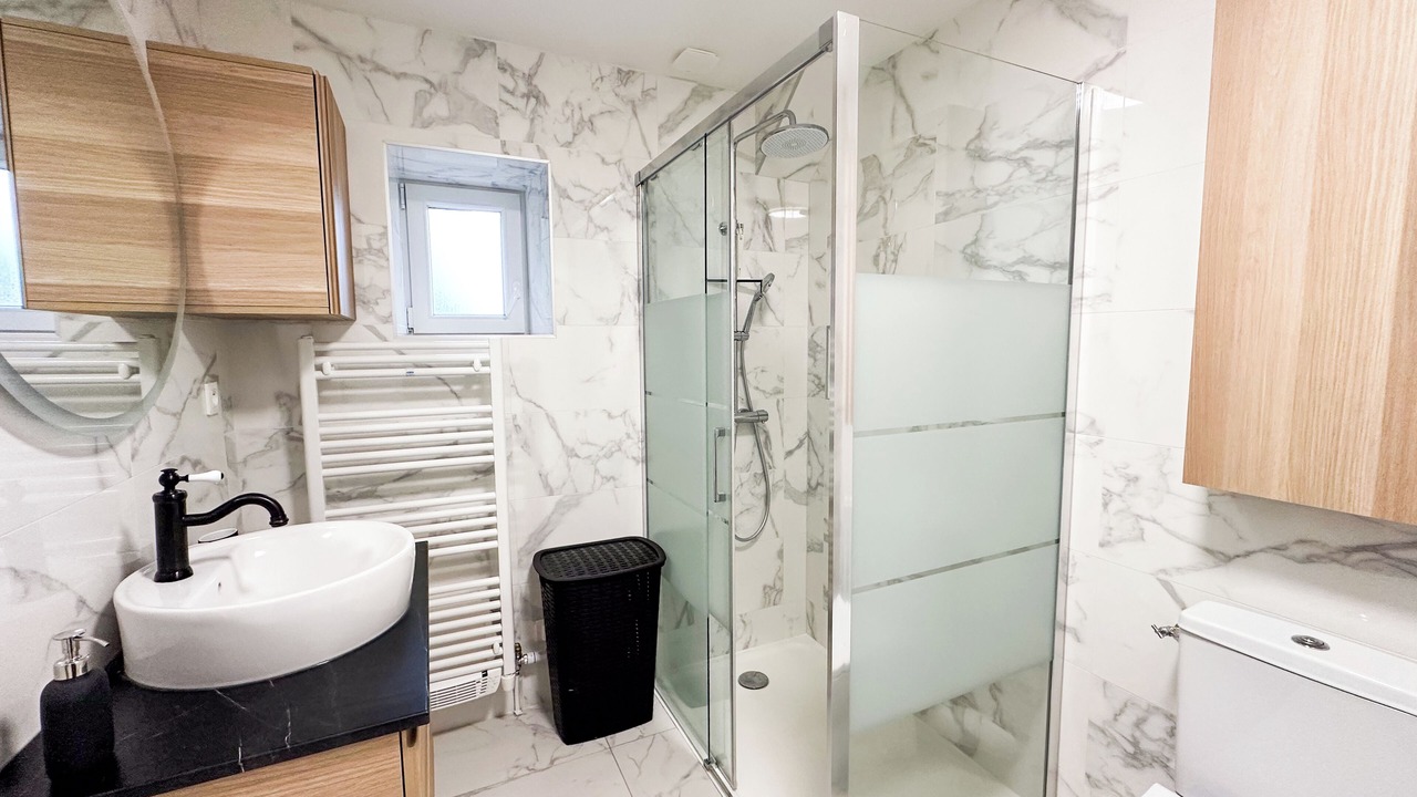 Photo of Bathroom in La Tour-Saint-Gelin