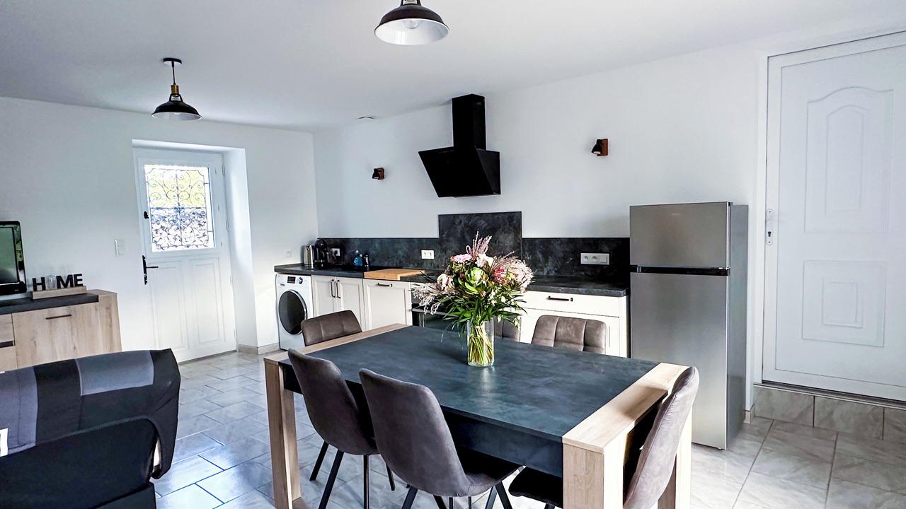 Photo of Kitchen in La Tour-Saint-Gelin