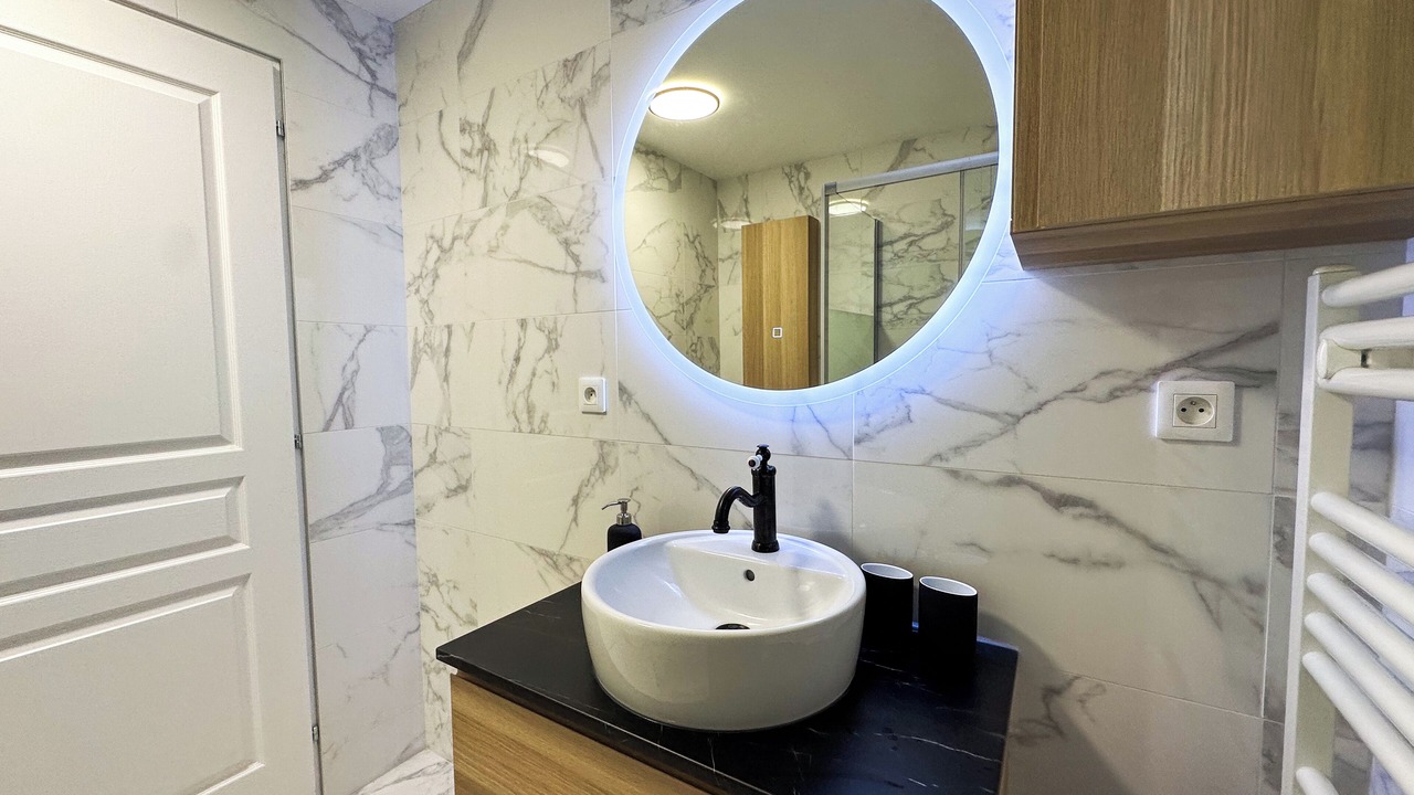 Photo of Bathroom in La Tour-Saint-Gelin