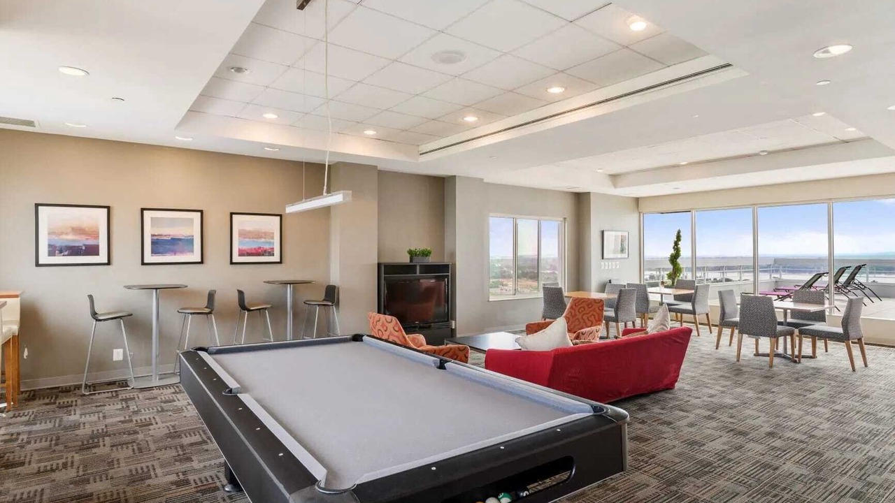 Photo of Bedroom in Crystal City