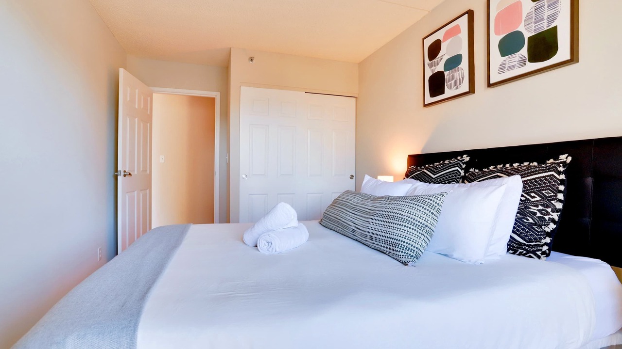 Photo of Bedroom in Crystal City