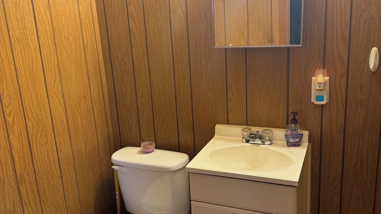 Photo of Bathroom in Greers Ferry