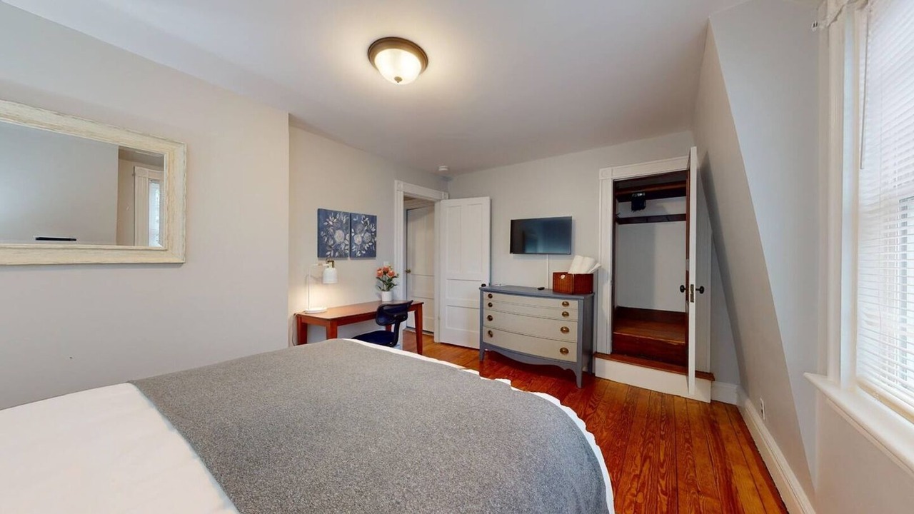 Photo of Bedroom in Hunnewell Hill